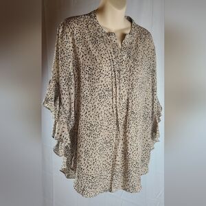 NEW Vince Camuto Women's 3/4 Ruffled Sleeves Animal Print with Tags. Size XL